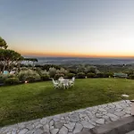 Belvedere Il Melograno Villa *